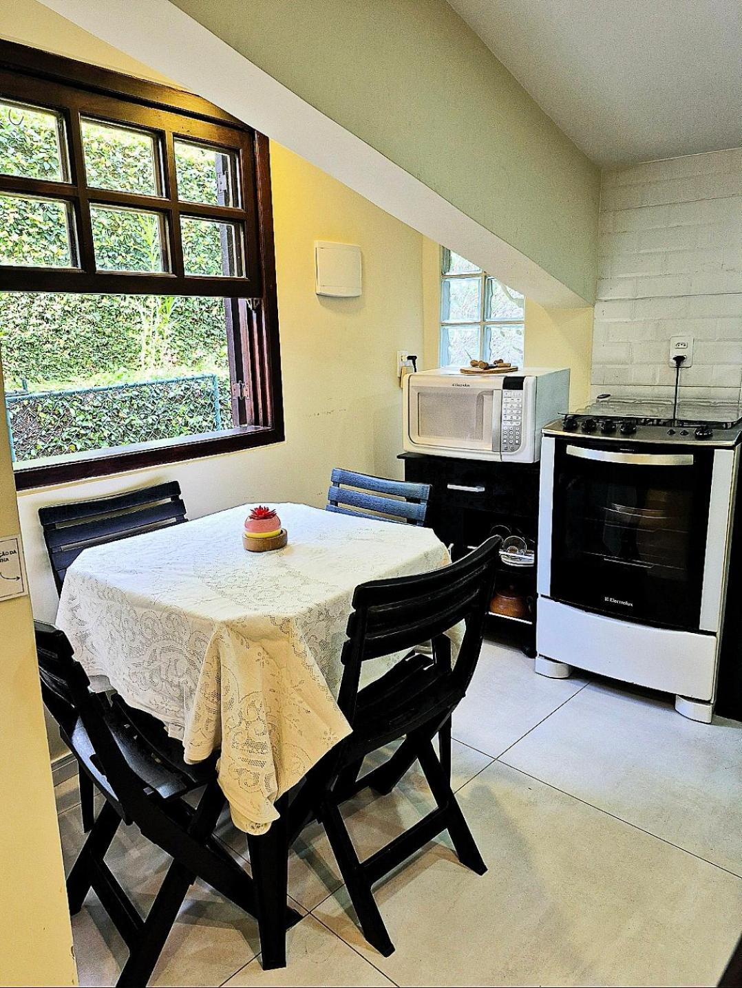 Recanto De Itaipava - Casa Com Forno De Pizza A Lenha, Churrasqueira, Pet Friendly, Equipada Para Ate 6 Pessoas, Em Meio A Natureza E Proxima Ao Centro Do Bairro Petrópolis Extérieur photo